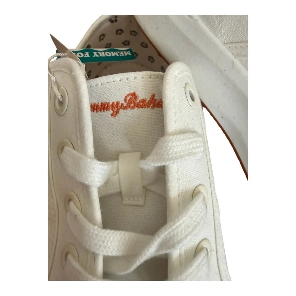 Tommy Bahama White Canvas Low Top Sneakers Size 9 Casual Island Lifestyle